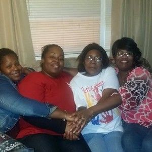 Meet your Posher, Kendra